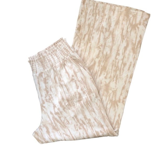 Belle Beach by Kim Gravel  Smocked Waist Wide Leg Pant M Cream Beige Lounge - Picture 5 of 5